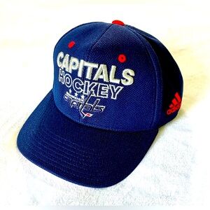 Adidas Washington Capitals NHL 2017 Adjustable Snapback Hat Navy NWOT.